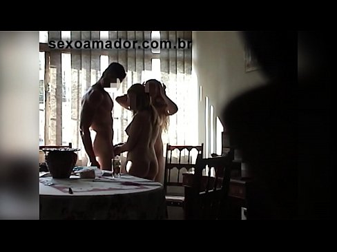 ❤️ Los amigos del sexo invitan a un hombre gigante y a un trío con él ☑ Video de sexo en es.hentai-for.ru ❌️